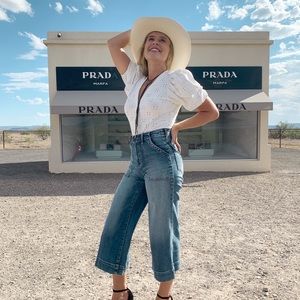 Meet your Posher, Victoria